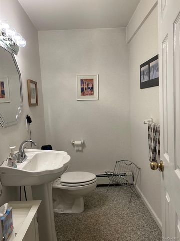 25 Cocoa Lane, Newburgh, NY 12550