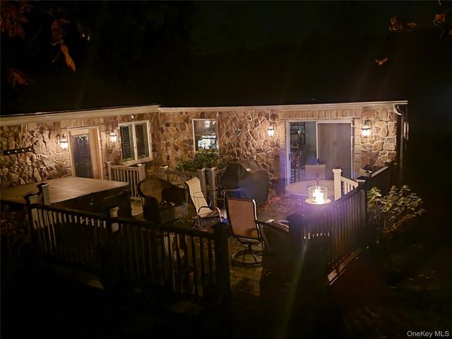 25 Cocoa Lane, Newburgh, NY 12550