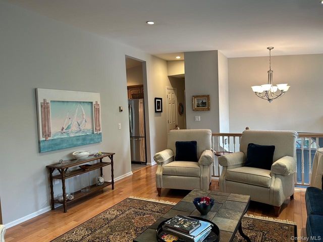 25 Cocoa Lane, Newburgh, NY 12550