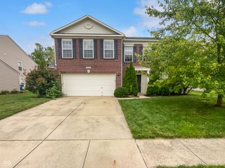 13947 Meadow Lake Drive, Fishers, IN 46038