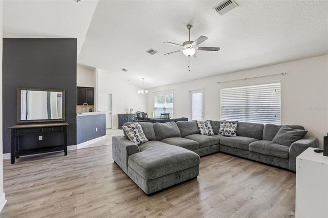 13076 NUSSER AVE, Weeki Wachee, FL 34614