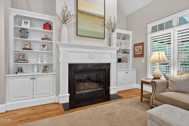 801 Preston Village Way, Cary, NC 27519