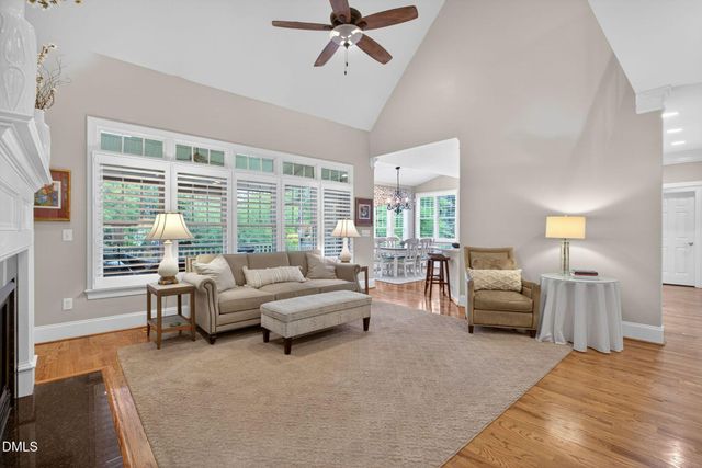 801 Preston Village Way, Cary, NC 27519