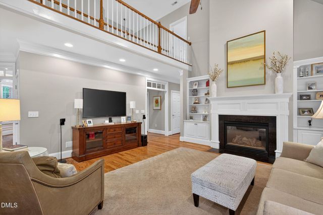 801 Preston Village Way, Cary, NC 27519