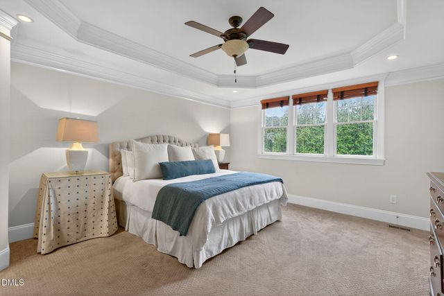 801 Preston Village Way, Cary, NC 27519
