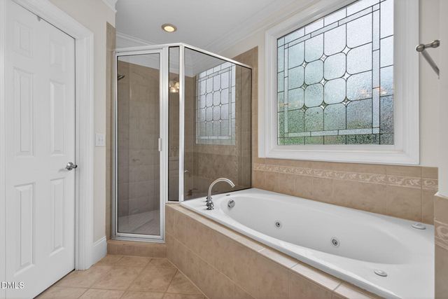 801 Preston Village Way, Cary, NC 27519