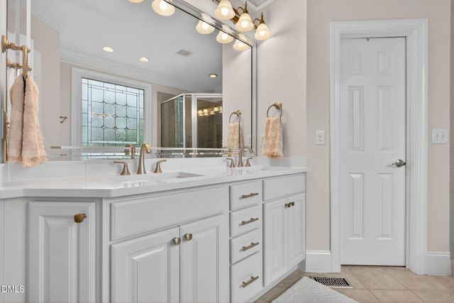 801 Preston Village Way, Cary, NC 27519