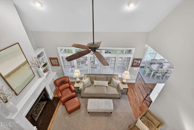 801 Preston Village Way, Cary, NC 27519