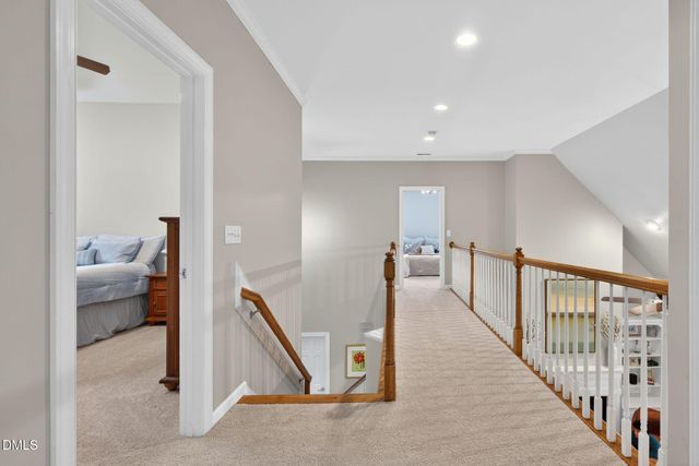 801 Preston Village Way, Cary, NC 27519