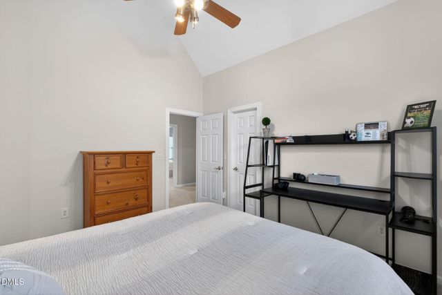 801 Preston Village Way, Cary, NC 27519