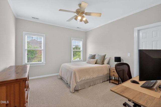801 Preston Village Way, Cary, NC 27519