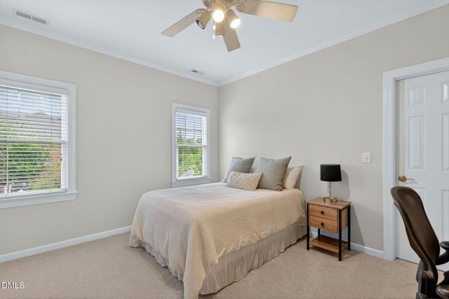 801 Preston Village Way, Cary, NC 27519