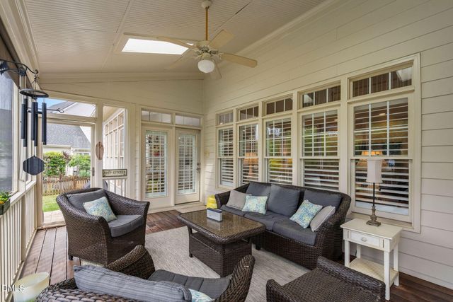 801 Preston Village Way, Cary, NC 27519
