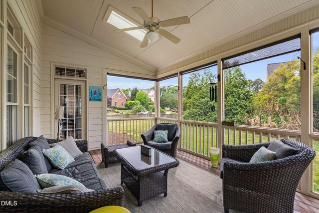 801 Preston Village Way, Cary, NC 27519