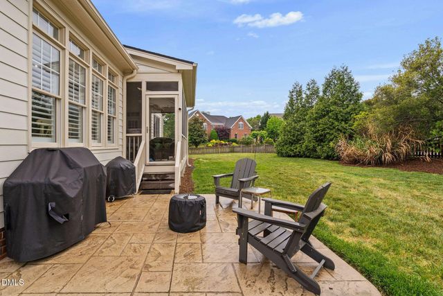 801 Preston Village Way, Cary, NC 27519