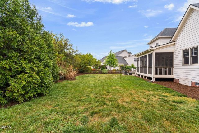 801 Preston Village Way, Cary, NC 27519
