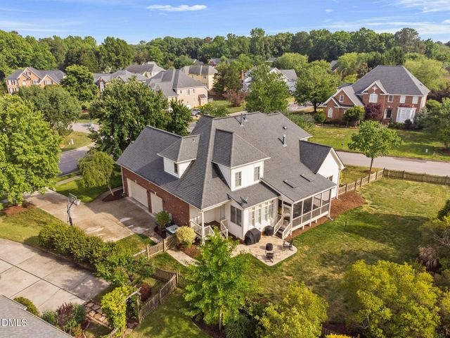 801 Preston Village Way, Cary, NC 27519