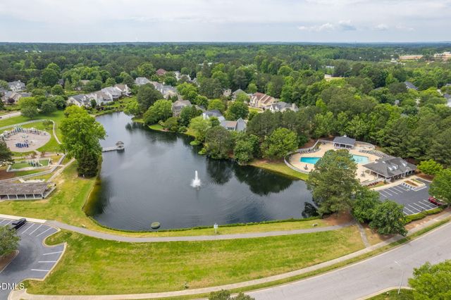 801 Preston Village Way, Cary, NC 27519