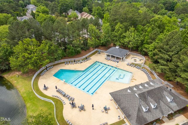 801 Preston Village Way, Cary, NC 27519