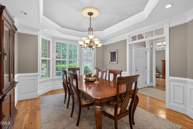 801 Preston Village Way, Cary, NC 27519
