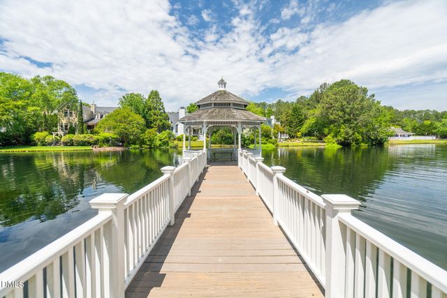 801 Preston Village Way, Cary, NC 27519