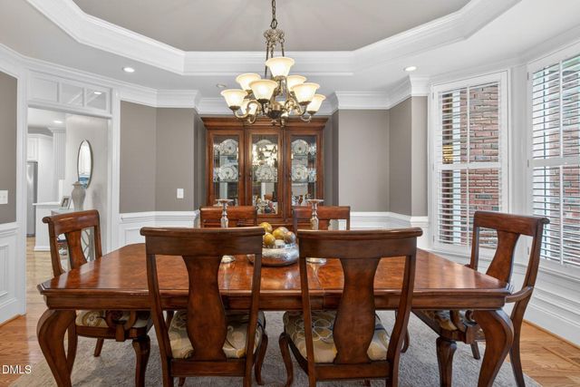 801 Preston Village Way, Cary, NC 27519