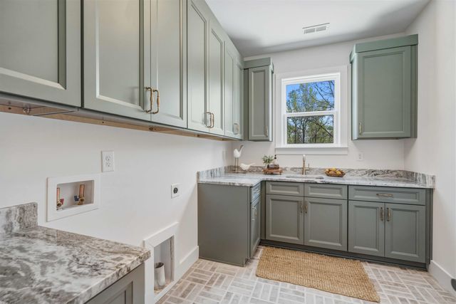 118 Mt. Vernon circle, Greer, SC 29651