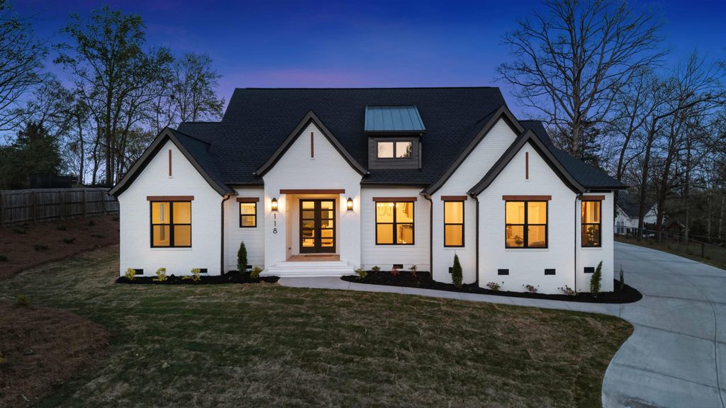 118 Mt. Vernon circle, Greer, SC 29651