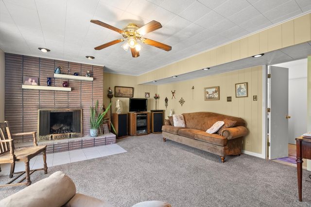 7306 W 115th Street, Worth, IL 60482