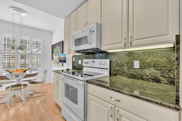 17050 EMILE Street 3, Boca Raton, FL 33487