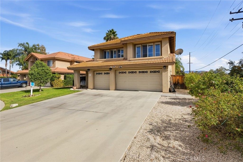 30371 Falcon Point Ct, Murrieta, CA 92563 — photo 3