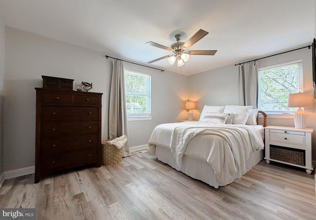 4985 SOLOMONS ISLAND RD, Huntingtown, MD 20639