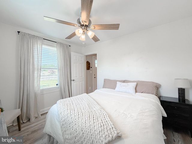 4985 SOLOMONS ISLAND RD, Huntingtown, MD 20639