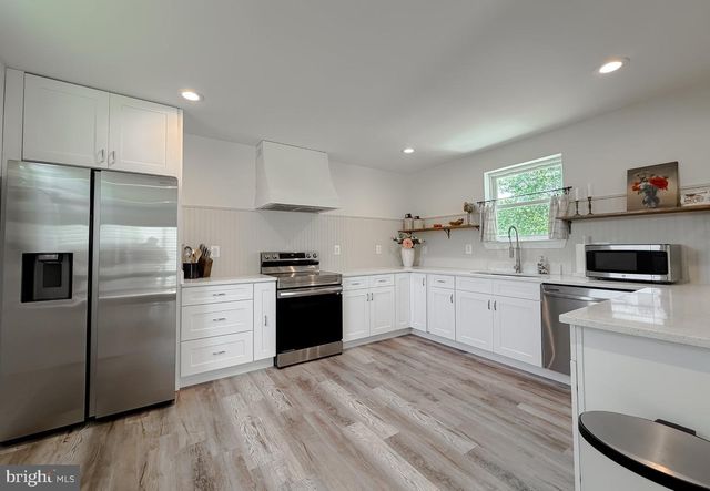 4985 SOLOMONS ISLAND RD, Huntingtown, MD 20639