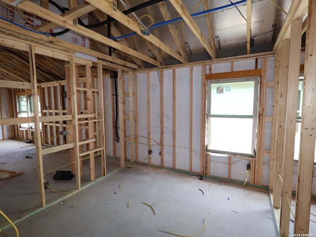 1108 Limestone Ridge, Seguin, TX 78155