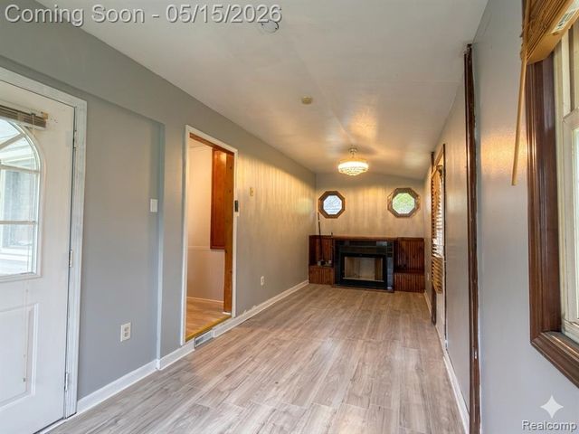 20870 Curie Avenue, Warren, MI 48091