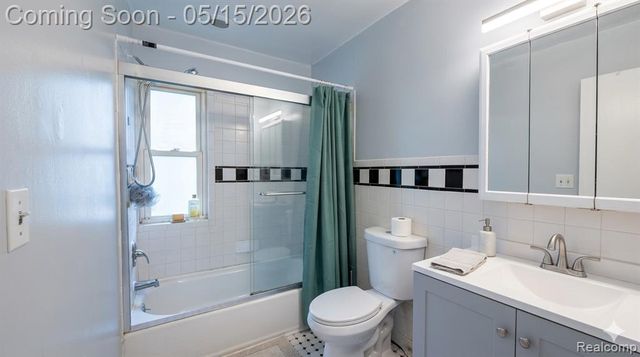 20870 Curie Avenue, Warren, MI 48091