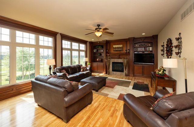 1325 NE 47th Street, Ankeny, IA 50021