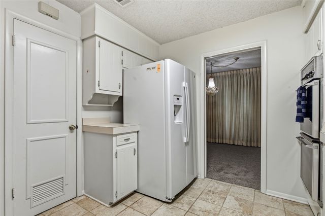 1315 Navaho Street, Arlington, TX 76012