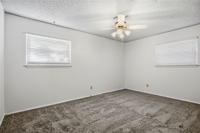 1315 Navaho Street, Arlington, TX 76012