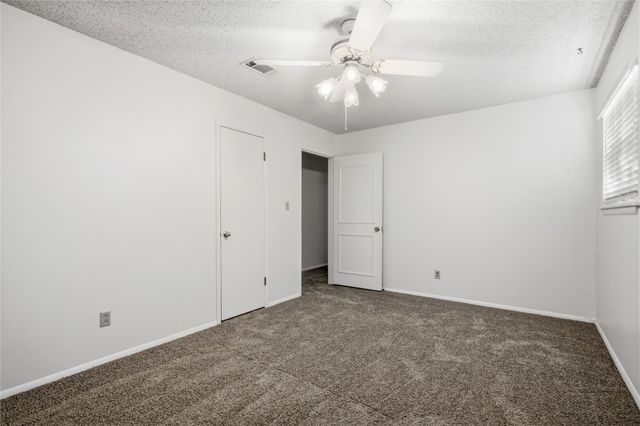 1315 Navaho Street, Arlington, TX 76012