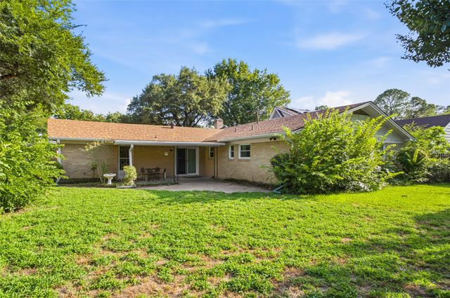 1315 Navaho Street, Arlington, TX 76012