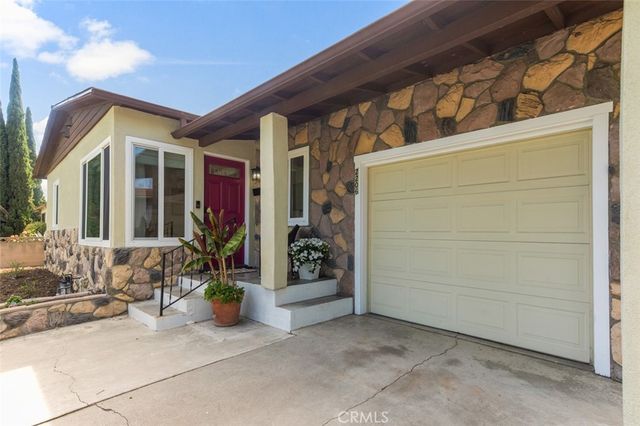 2206 S Shelton, Santa Ana, CA 92707