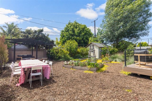 2206 S Shelton, Santa Ana, CA 92707