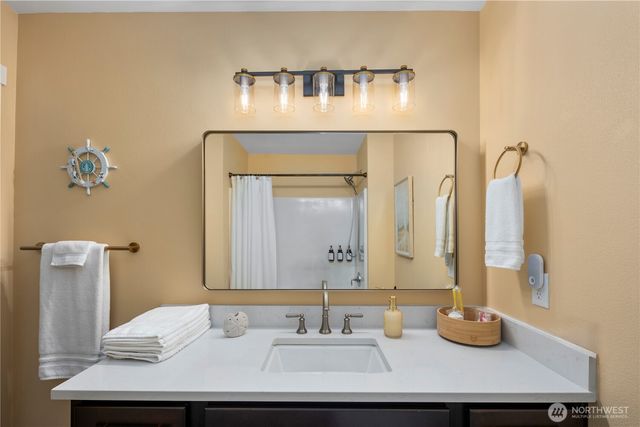 161 N Harvey Terrace Drive, Shelton, WA 98584