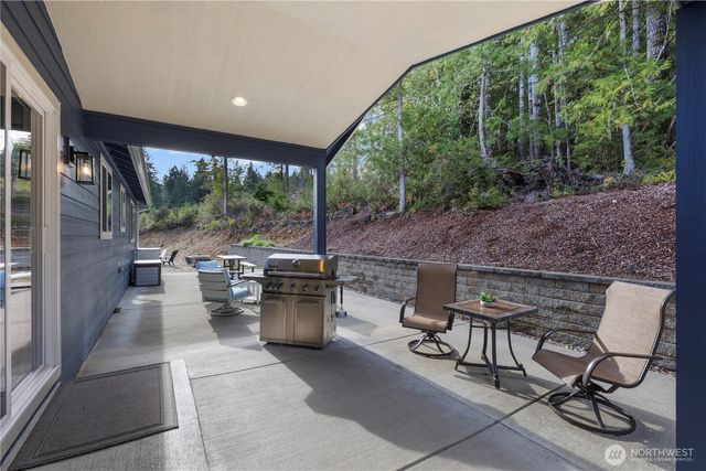 161 N Harvey Terrace Drive, Shelton, WA 98584