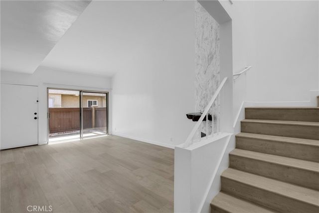 8435 Columbus Avenue 17, North Hills, CA 91343
