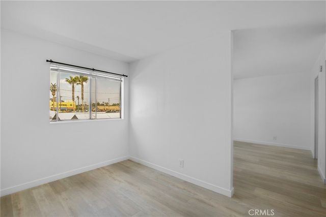 8435 Columbus Avenue 17, North Hills, CA 91343