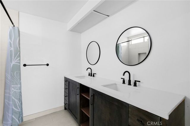 8435 Columbus Avenue 17, North Hills, CA 91343