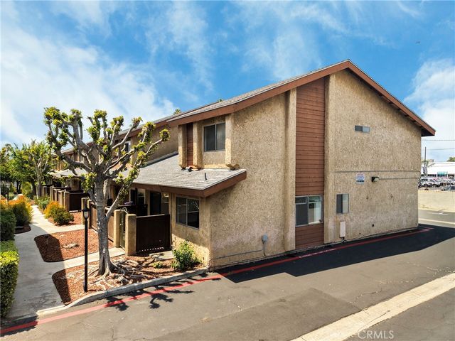8435 Columbus Avenue 17, North Hills, CA 91343